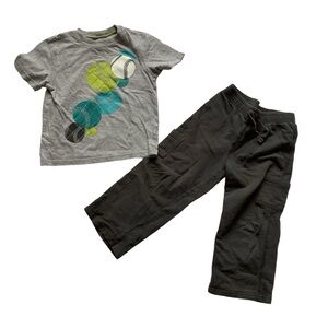 Boy's 4T Jumping Beans Gray Graphic Tee and Black Cargo Pants Set